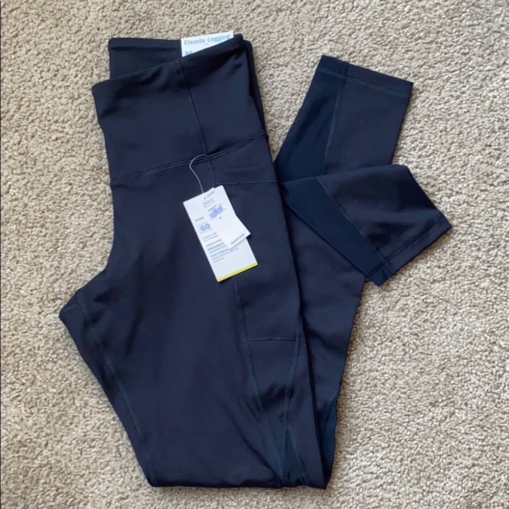 Old Navy Go-Dry high waisted elevate leggings